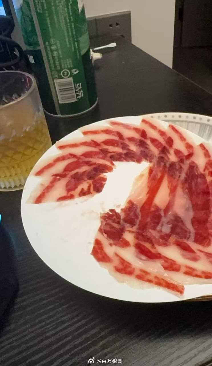 今晚西班牙不赢，以后不吃火腿了！ 