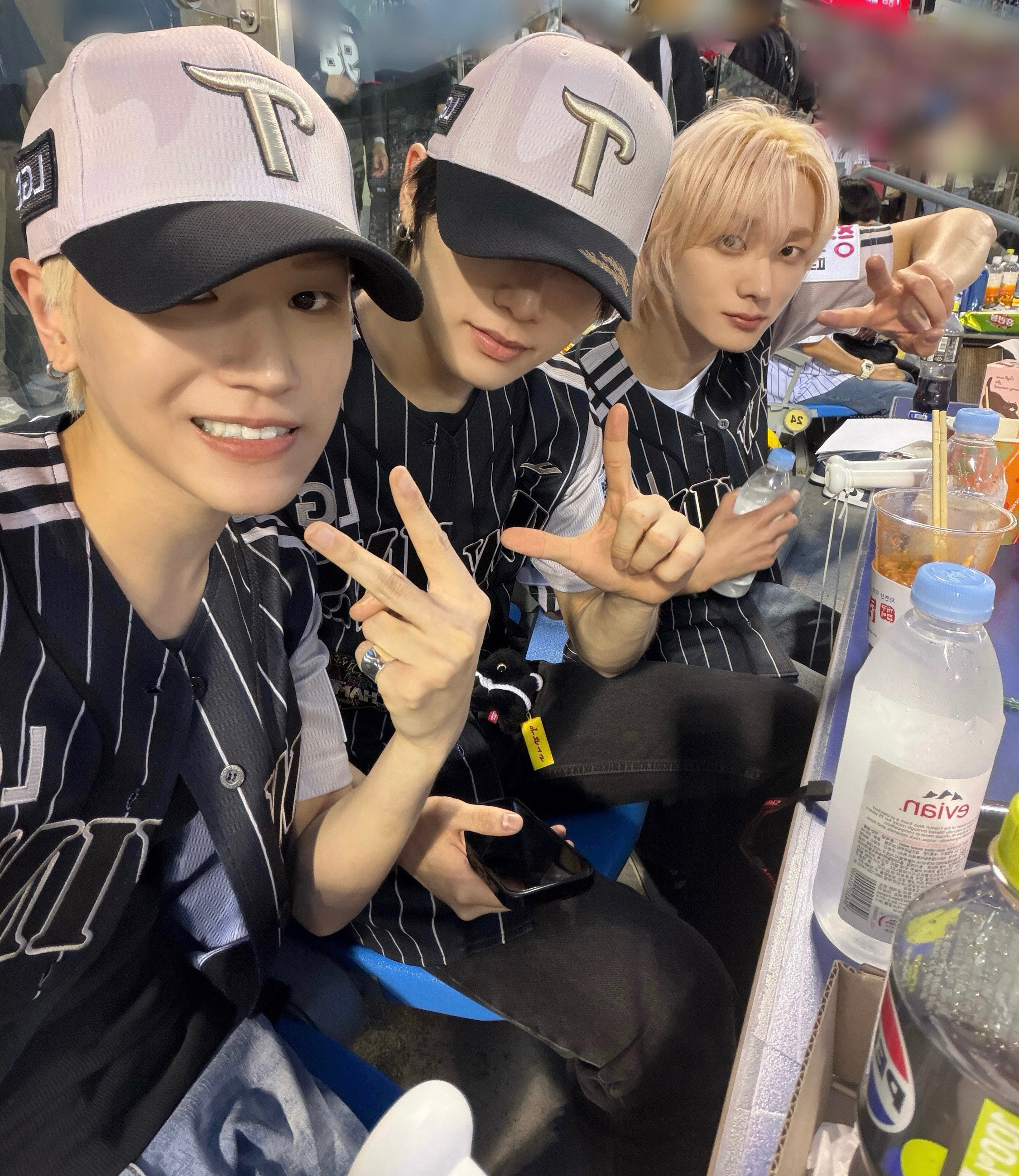 260624 | WVS | RIWOO李常赫🌽  🤙 