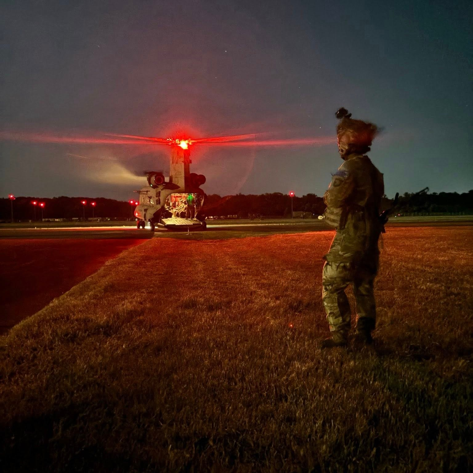 101空中突击师夜间行动训练 