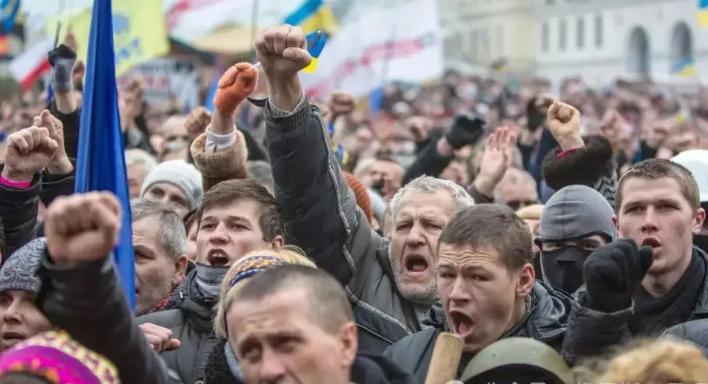 乌克兰的青壮年男人们都去哪了?乌克兰青壮年男人去哪儿了？他们中有人为信念血洒战场