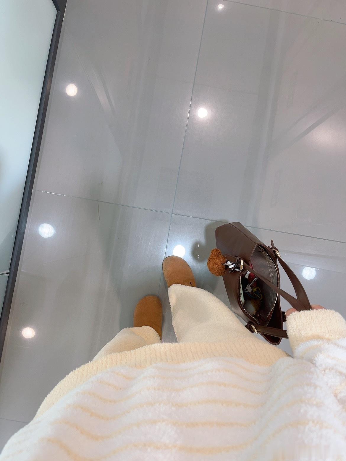 替你们试过了，穿睡衣上班可以有效减少厌班情绪，提高工作幸福感，降低置装支出，最终