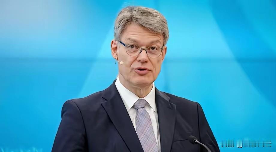 德国交通部长施尼德表示2026年目标是将列车准点率提升至70%，否则，就是“对民