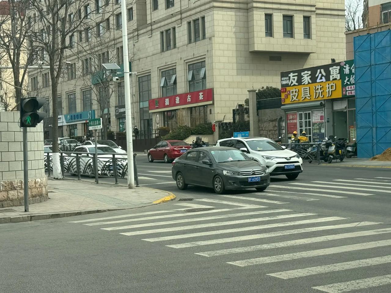 于海青：为何说青岛书城容易让人产生回忆？ 新华书店对于每个人来讲都不陌生，因为会