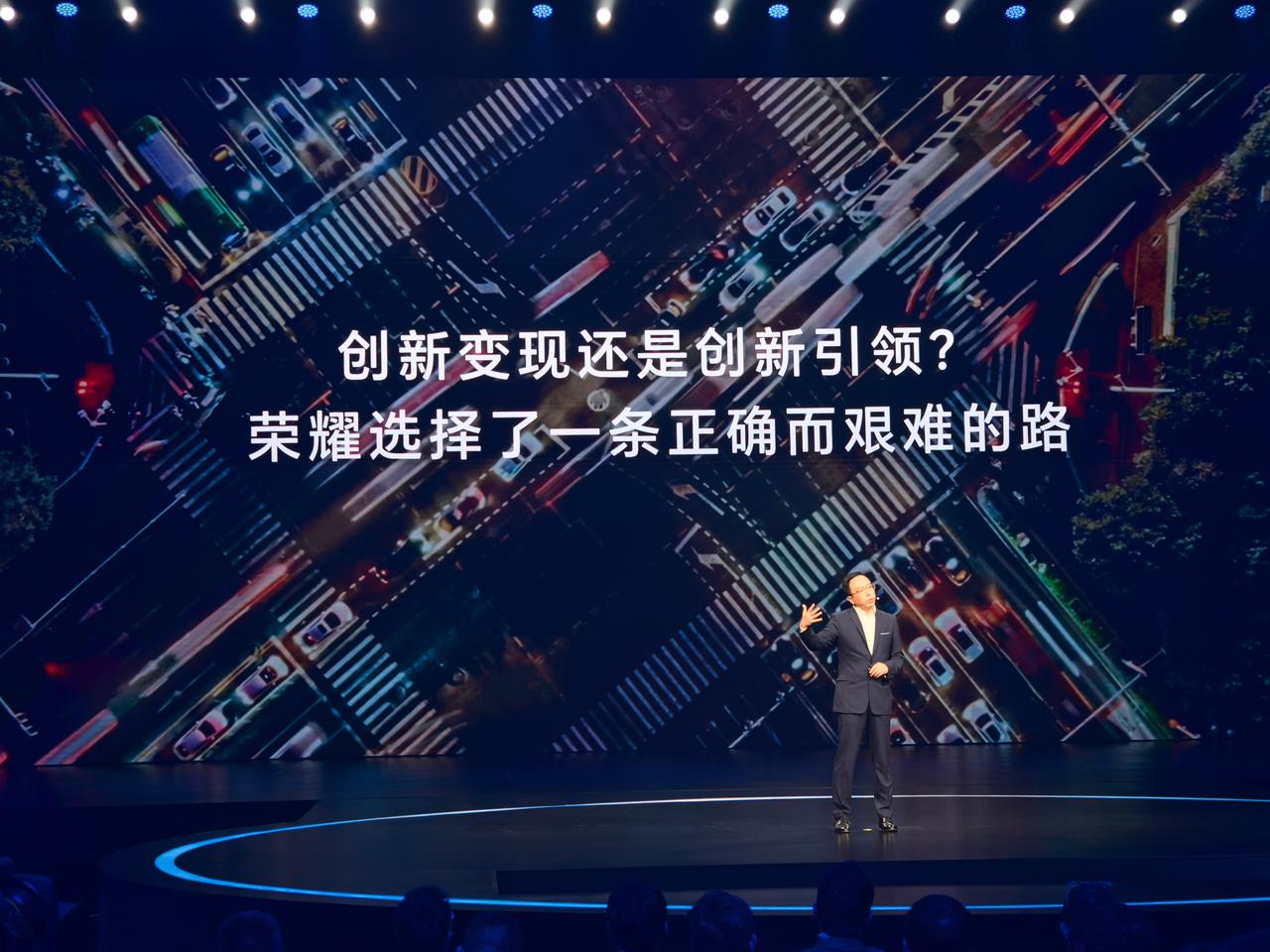 一个月时间，就签了1000多份供应链合同。