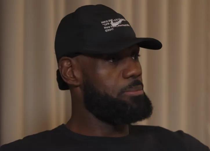 詹姆斯：我复出后告诉卢卡和AR，别特意给我传球而打乱节奏
04月08日讯 昨日，