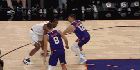 挑战小卡进攻犯规！！ 