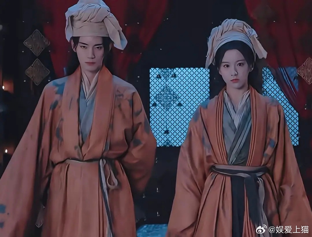 这妆造属实让人看不懂 