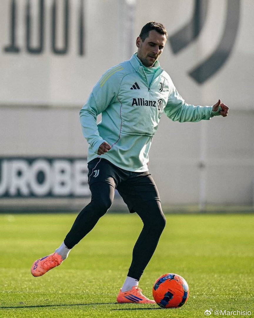 天空体育：如果弗拉霍维奇无法在对阵热那亚的比赛中首发，尤文图斯可以再次依靠博加。