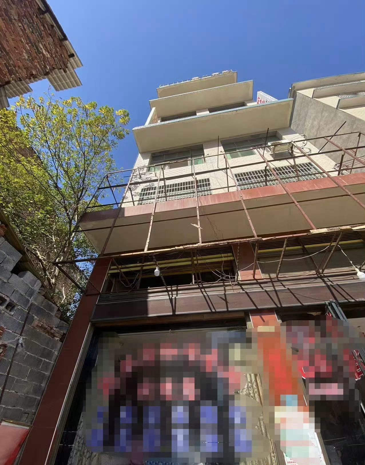 结婚前一天新郎新娘先后坠亡 两人相恋五年共同经营早餐店，感情和家境都不错，怎么看