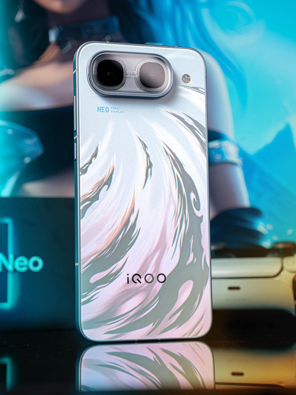 iQOO Neo11至尊版「乘风」，背面3D流光的设计，太帅了！！！ 