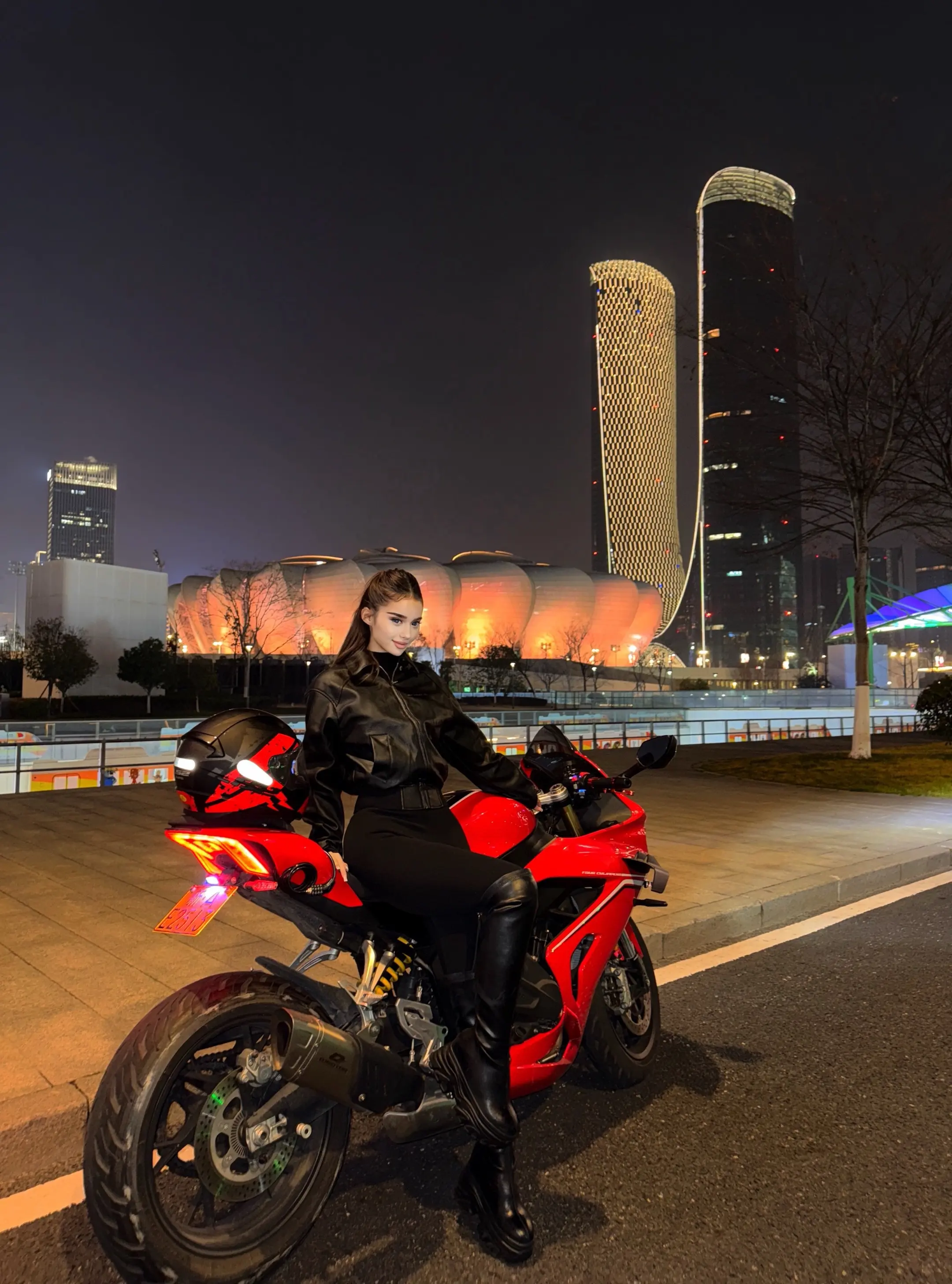 别人想跟你撒娇，只有我想跟你单挑