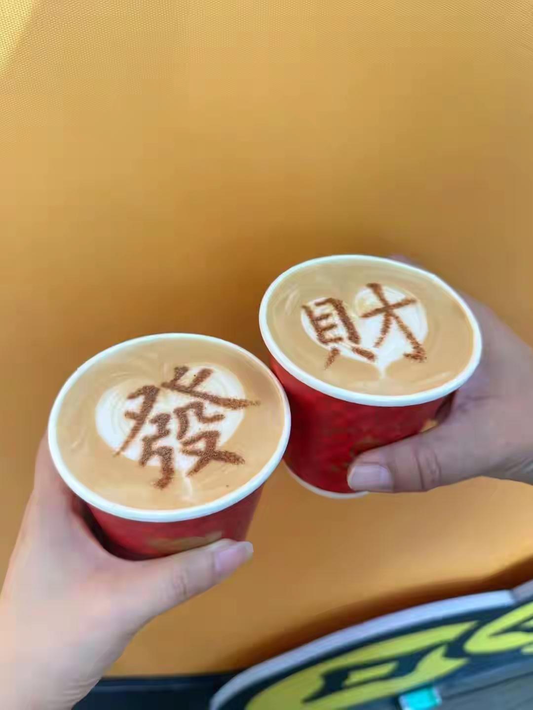 一心图发财，是美好的愿望还是走向极端？
    过春节是咱们的传统文化。过去过春