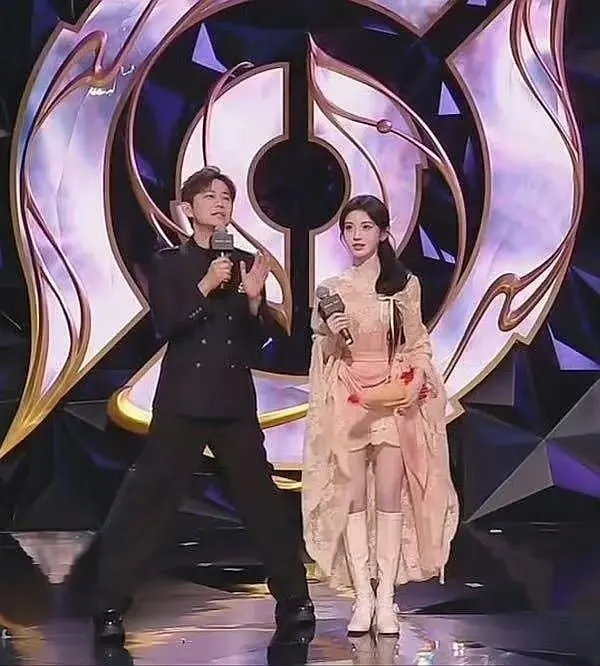 🚫虐待老人 ​​​