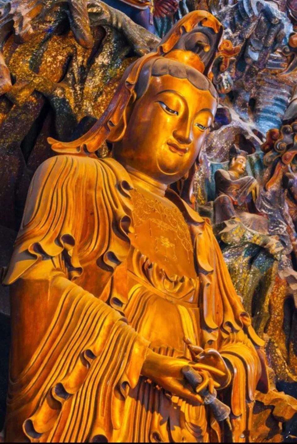 经典老人言，句句都是大智慧
左脸有痣人多福，右脸有痣显富贵。
出门不与妻同欢，女