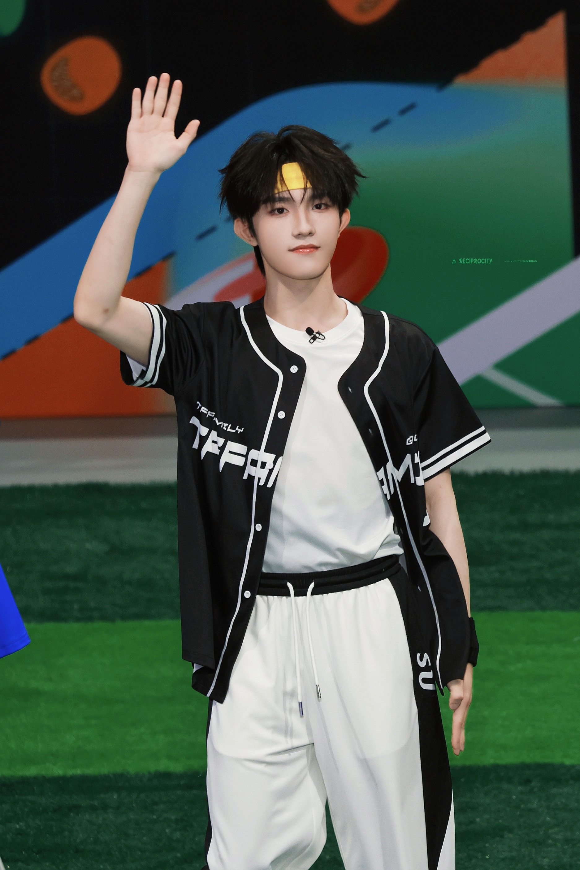玉米碎黑米饼报到. 今日星拍放送 . 2026TF家族运动会