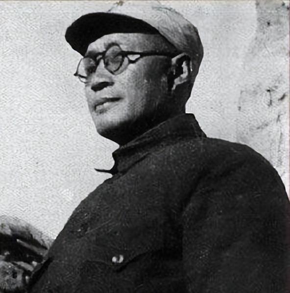 1947年孙殿英被解放军俘获，刘伯承为何说不可杀？他曾经对我们有过重要的恩情
1