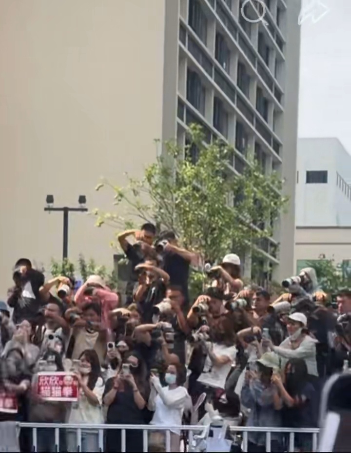 每个人都抱着势必出片的决心 