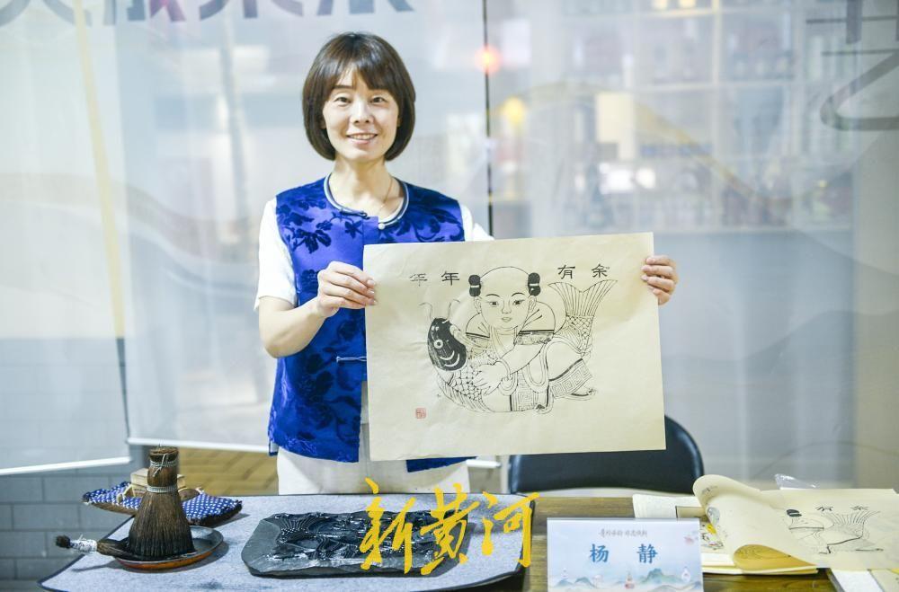 13日上午，“青衿承韵·非遗焕新——山东省优秀青年非遗传承人成果展”开展，来自全