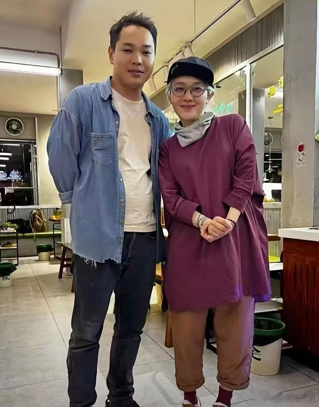 范晓萱像个老奶奶了，脸也垮了 