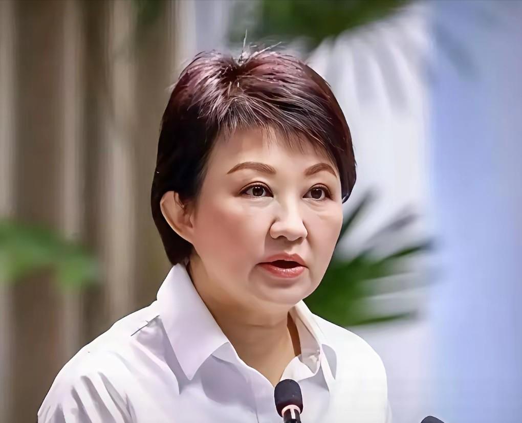 台中市市长卢秀燕，被记者问到日本和菲律宾擅自把台湾省以东划成经济区域时，她掉头就