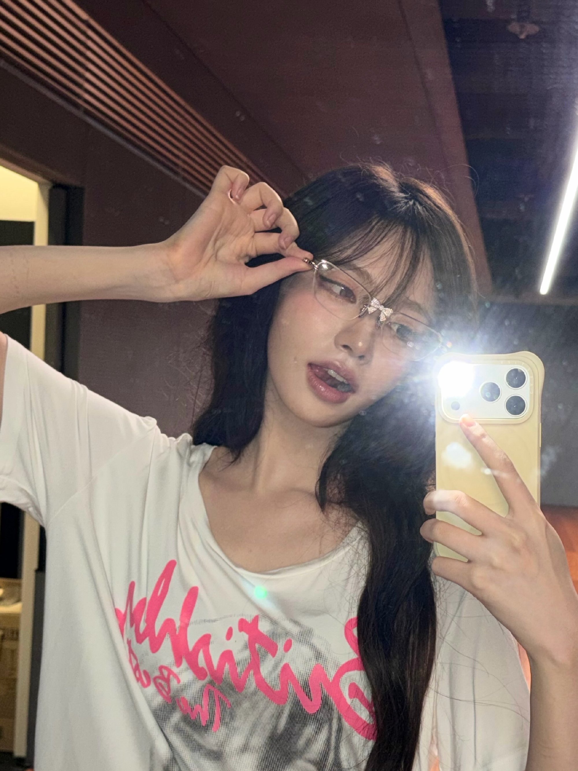 ive五团颜一 🌷ive五团一🐱liz260818【🐱ins更新】染了头发
