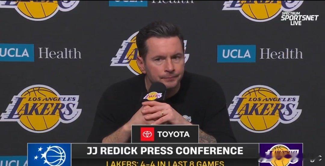 雷迪克谈整体表现：“我们仍在进步中”！魔术vs湖人东契奇绝杀球又拒投了