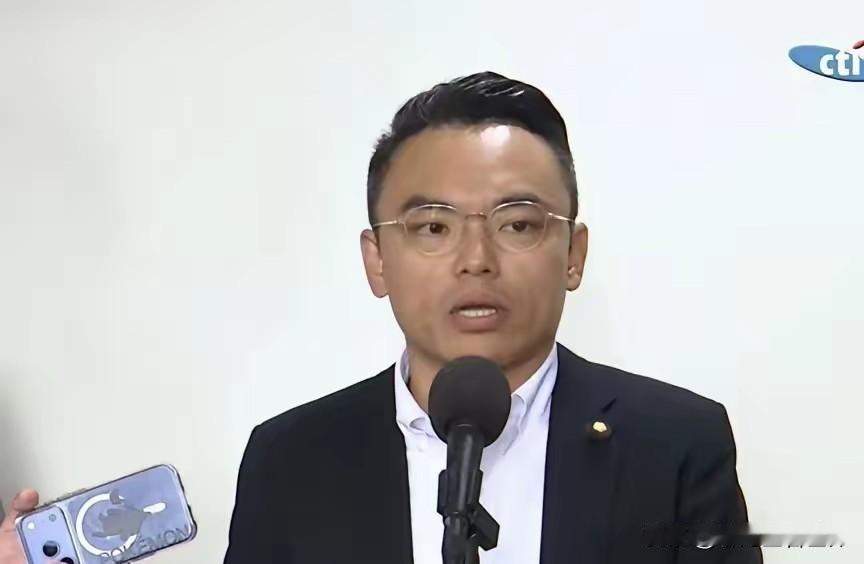 洪孟楷之前当过蓝营的书记长，为什么这一次愿意去接首席副书记长呢？聊湾区看世界的观