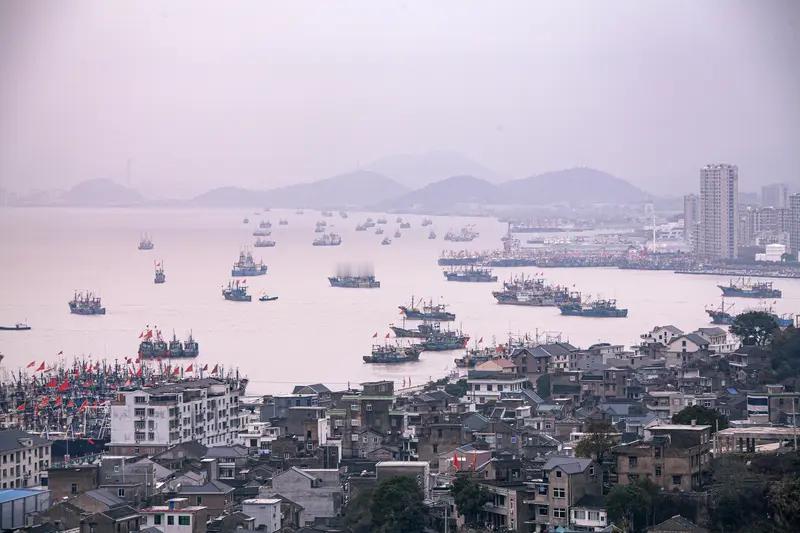 石浦人请注意：明天，全城“沦陷”

石浦的父老乡亲们，我掐指一算，明天早上出门，