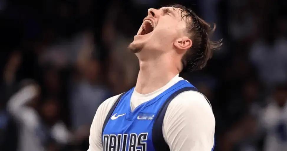 十八岁零三百五十九天。记住这个数字。
 
库珀·弗拉格，这小伙在夏季联赛砍下四十