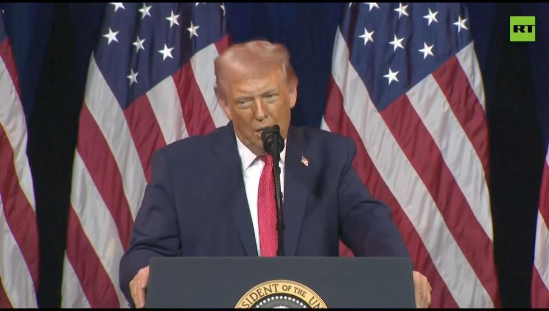 新闻快讯——“我告诫乌克兰不许弄虚作假。”——特朗普
“我当时就说，别搞小动作。