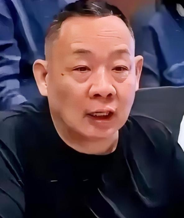 宣布涨租那天，于东来没还价。房东以为他至少会拖、会求情。但什么都没有。胖东来的通