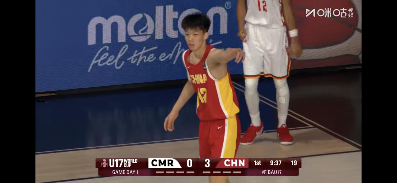 开门红，中国U17男篮完胜喀麦隆U17

咱们中国U17男篮，整个队伍在本场比赛