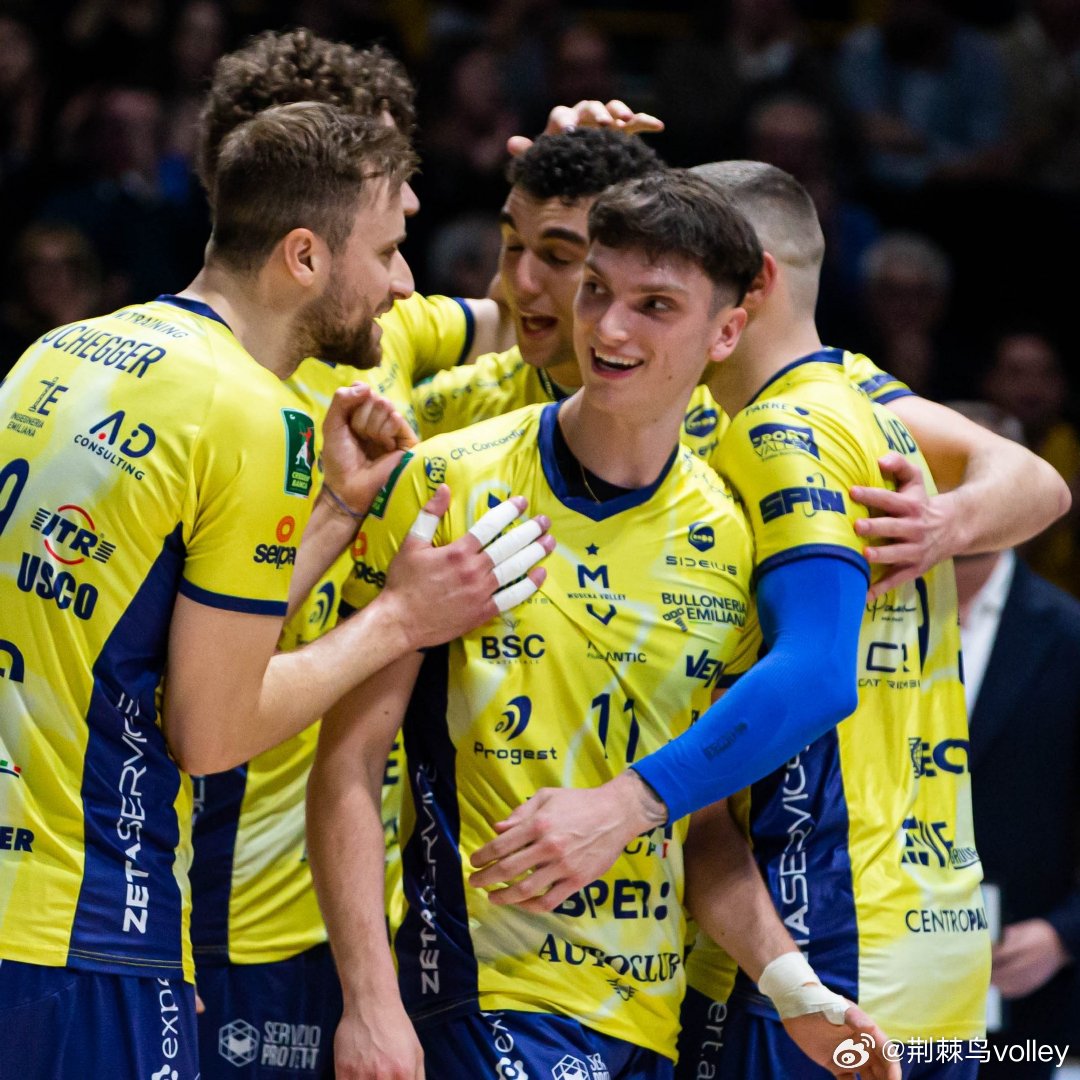 意超男排皮亚琴察和摩德纳的¼决赛已经激战了四个回合，双方战成2-2平。3月30日