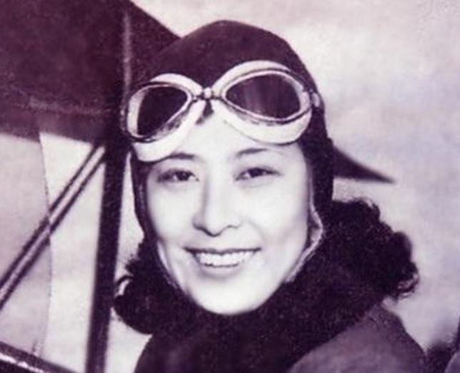 1907年秋瑾就义，她6岁的女儿王灿芝，见到家中大人哭成一片，11岁开始习武，立