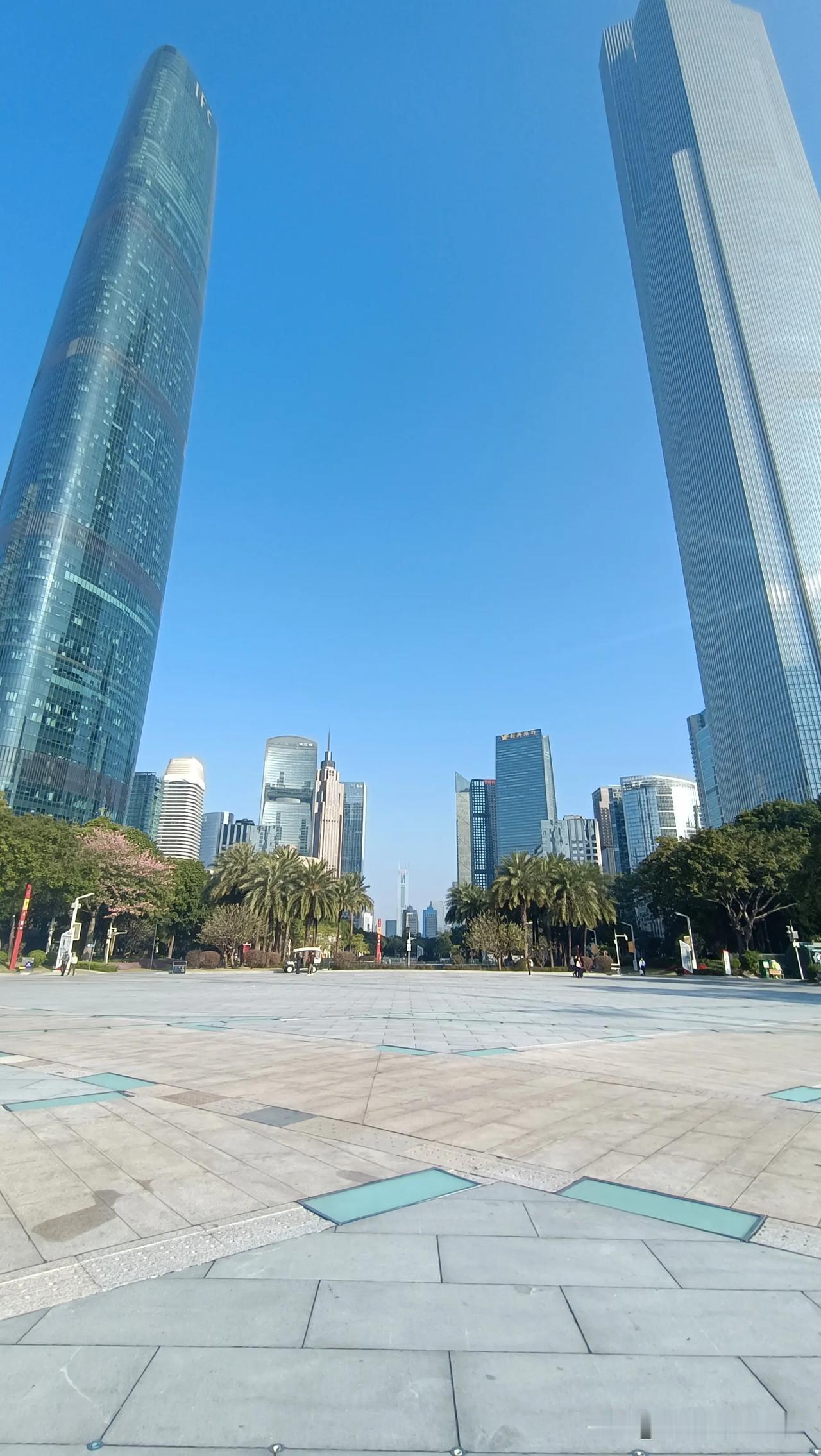 超广角的视野拍出来的照片有没有惊艳点评互赞广角拍照姿势 广角拍照法 超广角照 低