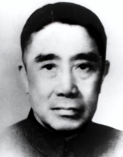 戴笠一辈子之做到军统副局长，军统真正一把手乃是贺耀祖。他表面追随蒋介石，暗中默默