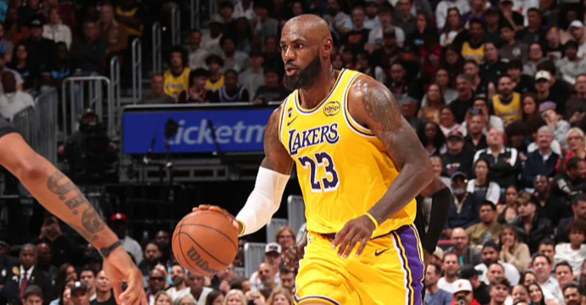 NBA nba吐槽大会 名宿哈达威金句：詹姆斯就是场上教练！在他看来休赛期最大赢