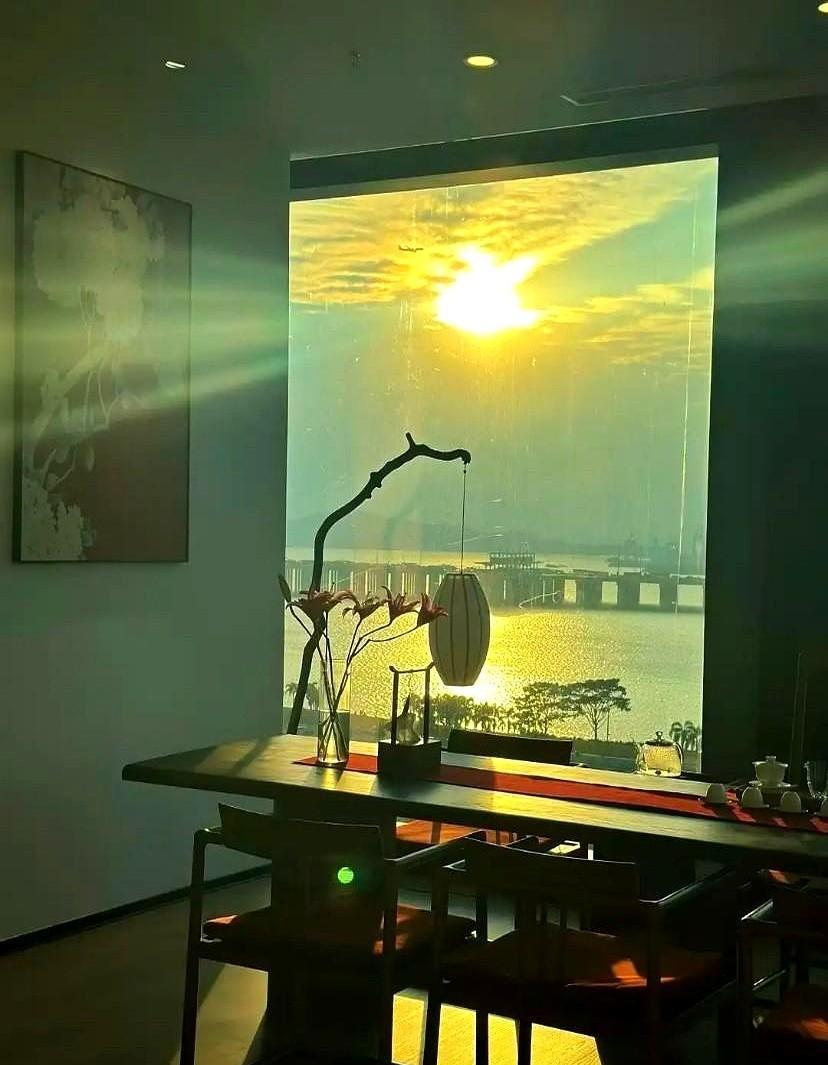 39岁被拒，就因为超了38？
公司那条“内部规定”，真当法律是摆设？
人社部早说