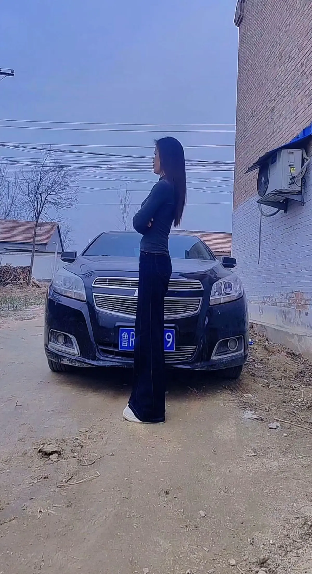 “要么和灵魂共鸣的人相伴，要么和真诚的人硬碰硬，如果都没有，单枪匹马又何妨！”