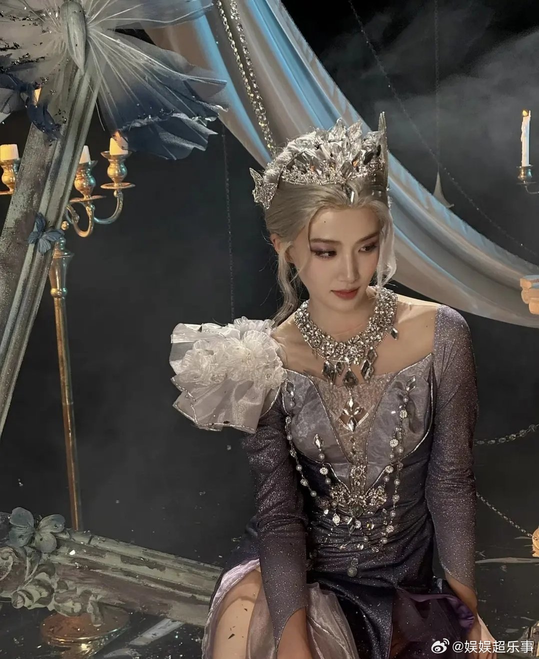 我还挺吃卢昱晓的颜💋这套cos真好看啊，这皮肤估计老贵了 