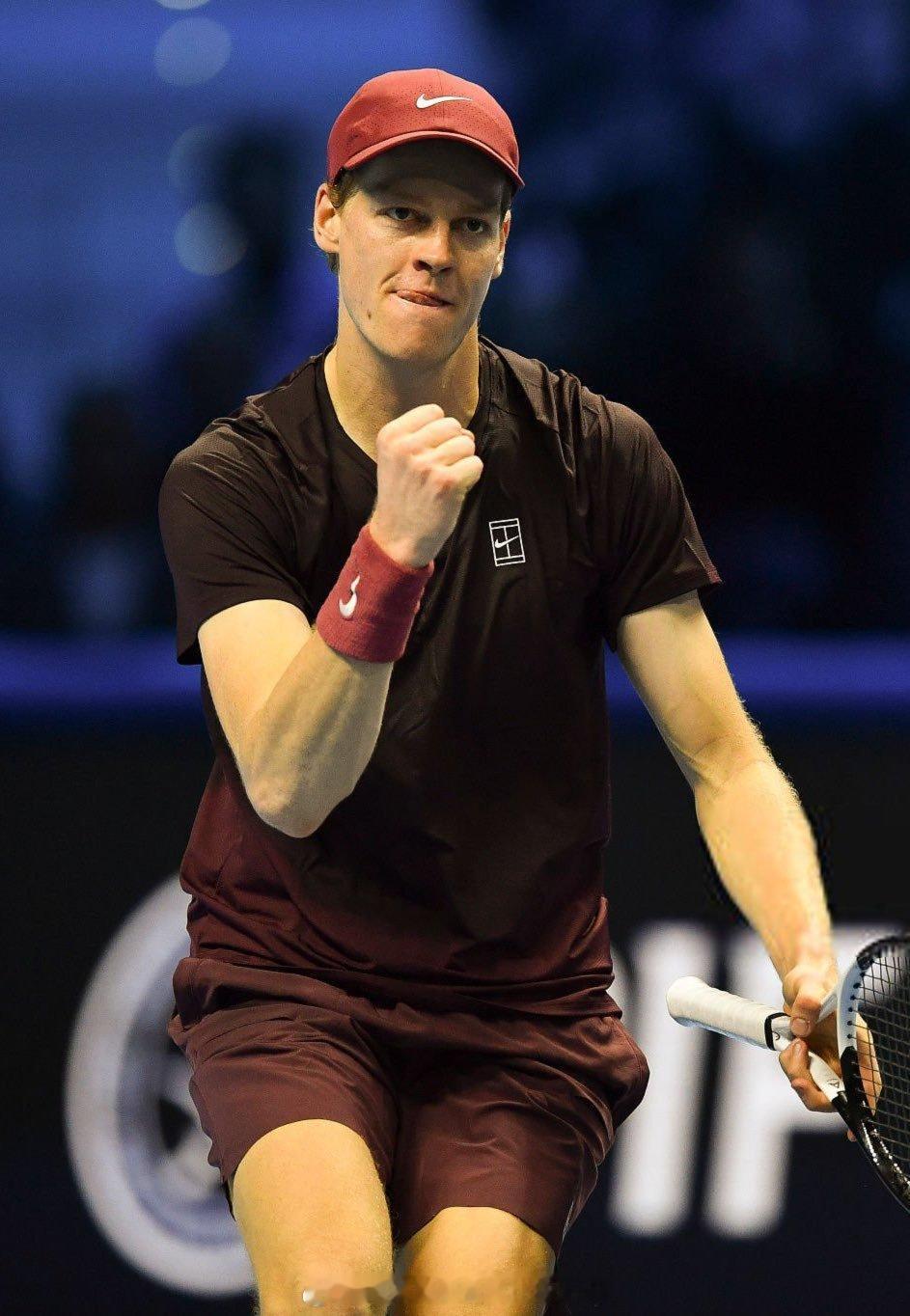 扬尼克·辛纳是历史上第三位在同一赛季打入四大满贯决赛和ATP年终总决赛的男子球员