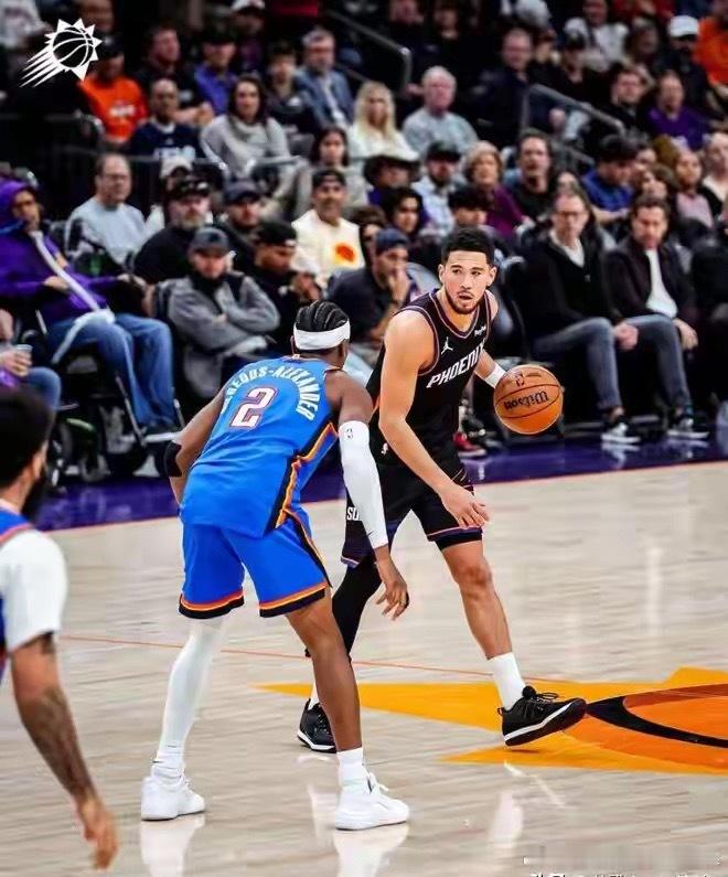 0.7秒冷血绝杀！雷霆 布克率太阳掀翻雷霆 勇士轮休成鲜明反差NBA太阳vs雷霆