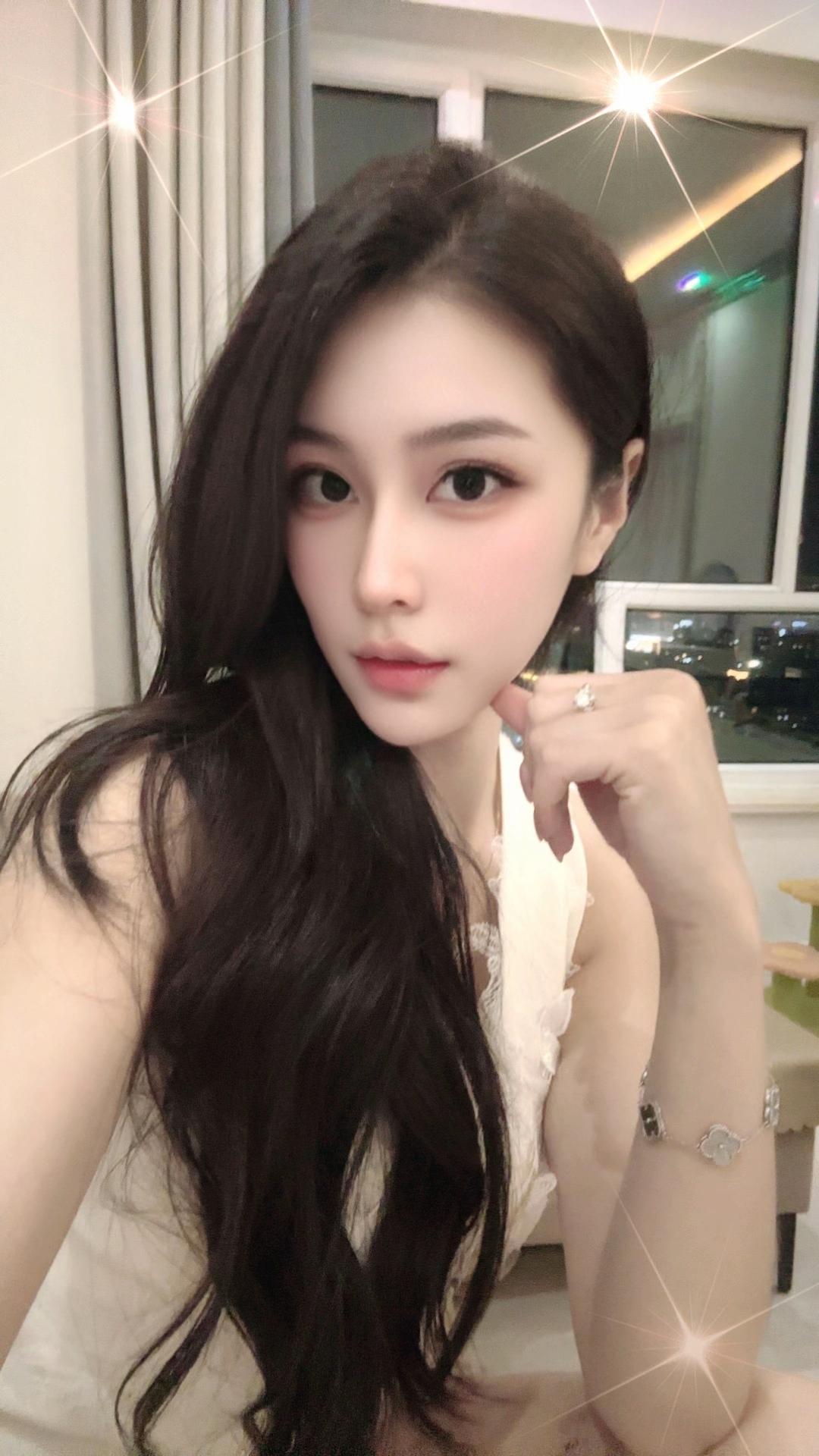 其实我了解你的脾气，又怕别人照顾不好你。