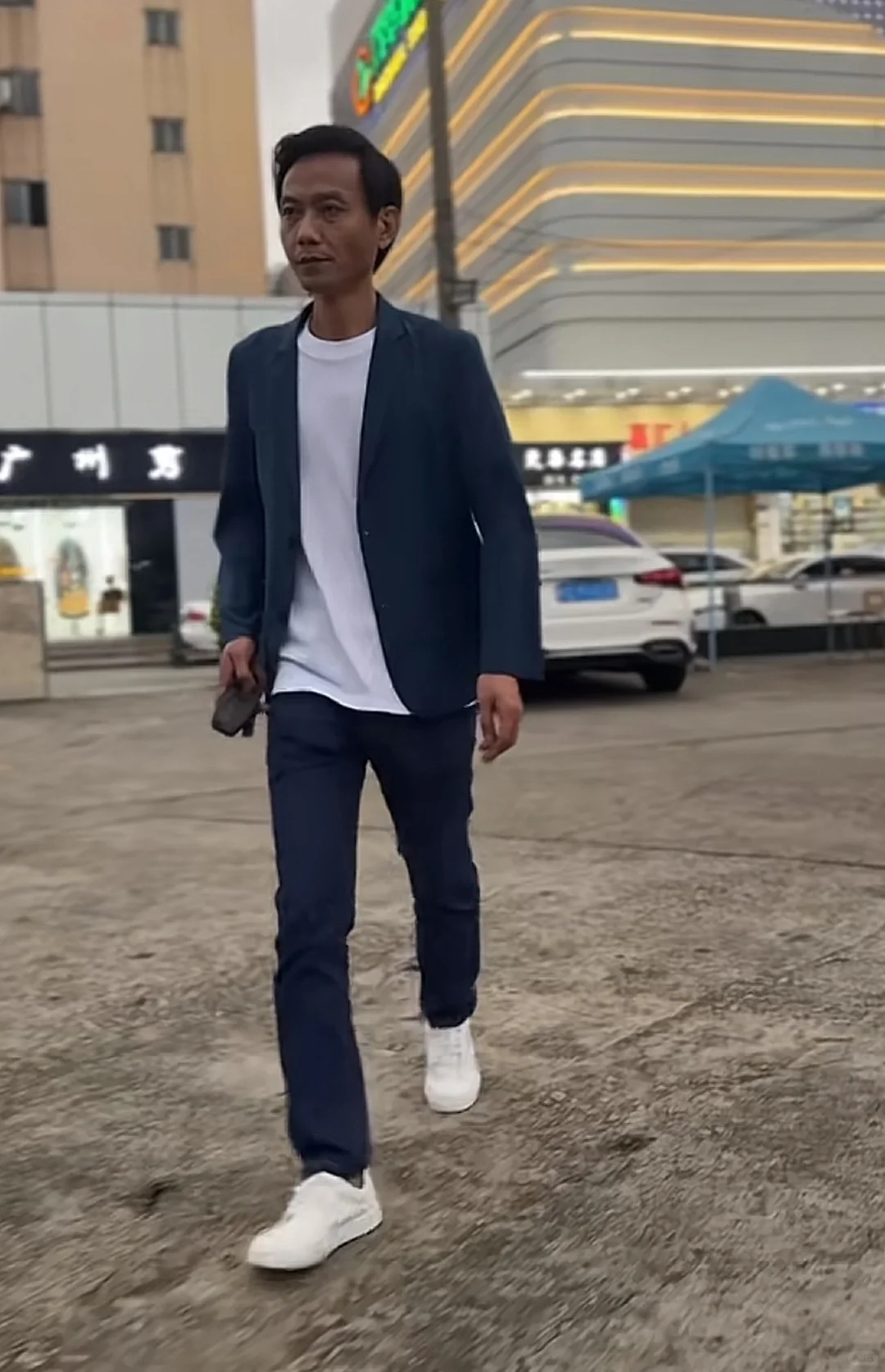 互联网啊互联网，要想火就得会模仿！
多少创作者还没有悟透这个“真理”？又有多少网...