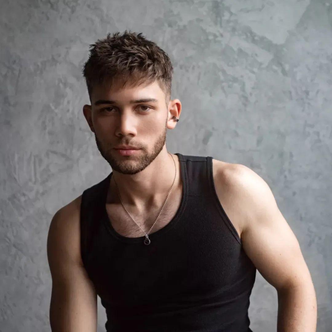 Grant Knoche 已经得到了行业的肯定了。

我重新思考了一下，我发现其