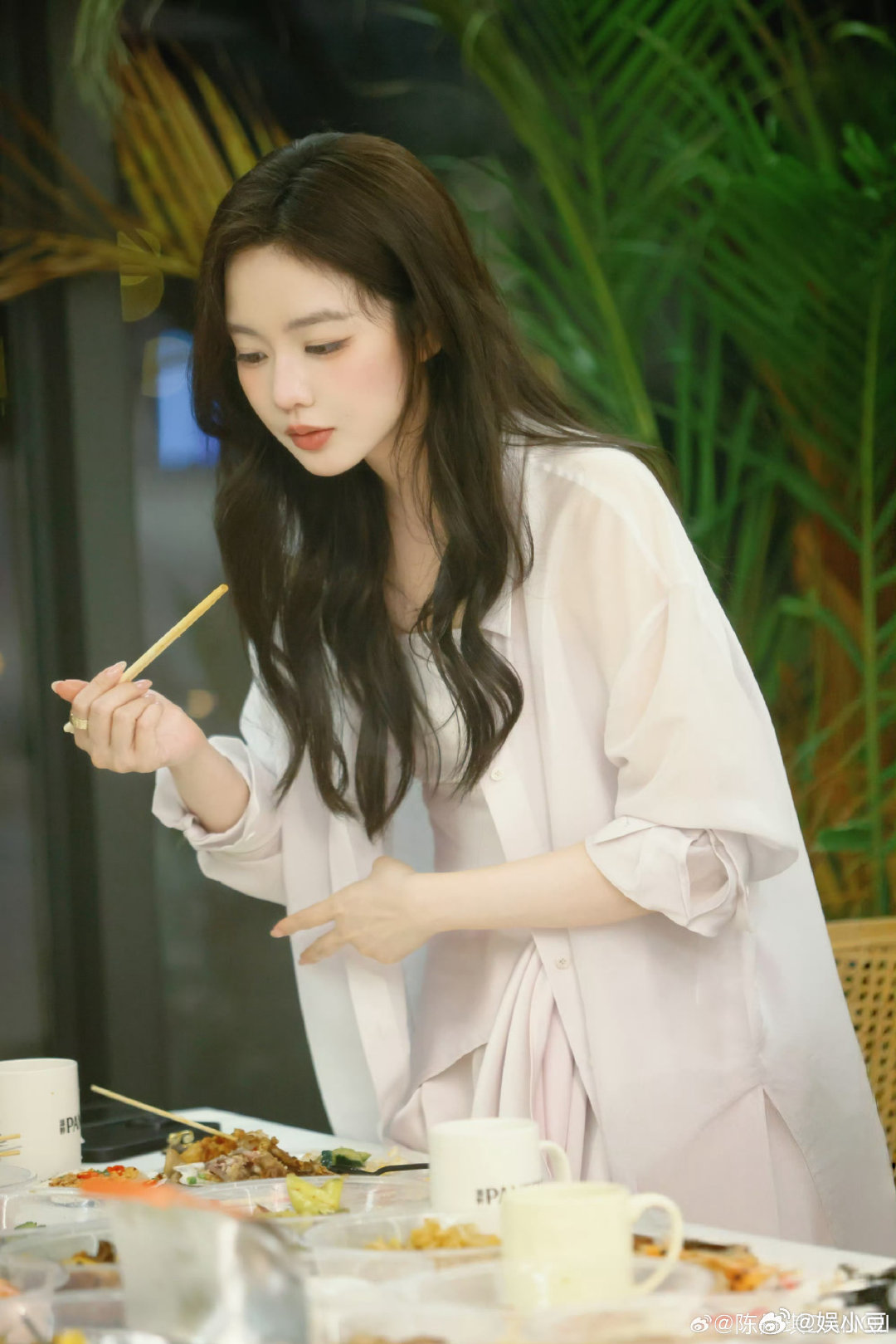 陈丹琪发长文陈丹琪回应半熟恋人争议 “一半成熟，一半天真。”陈丹琪可能不完美，但