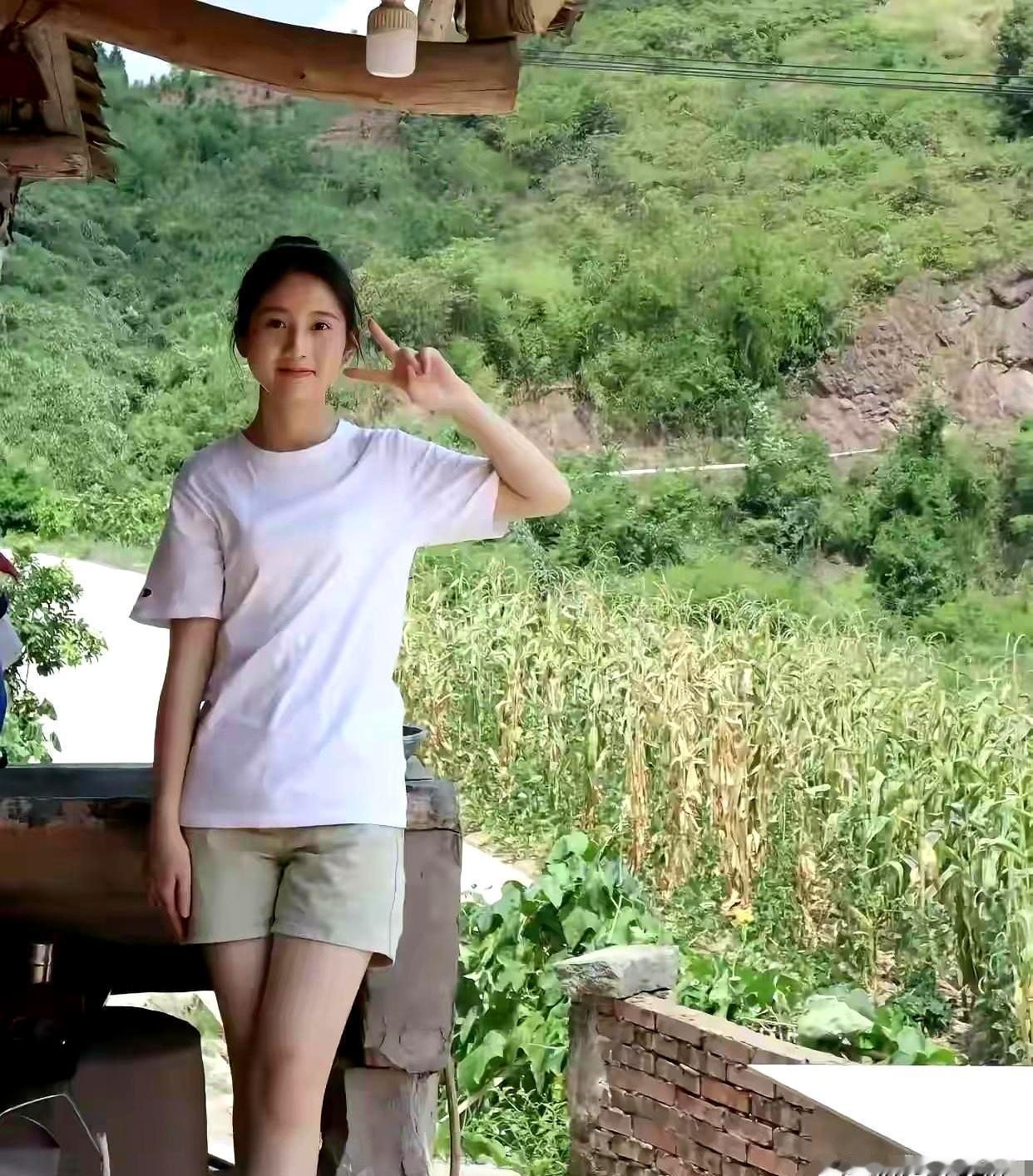 临考前的夜里，家长盯着分数线孩子盯着天花板，其实多数人的结局，在一次次月考、统练
