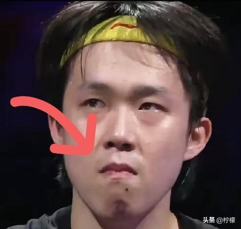 明眼人心里都跟明镜似的，
王皓更是一清二楚，
王楚钦2比4不敌松岛辉空止步八强，