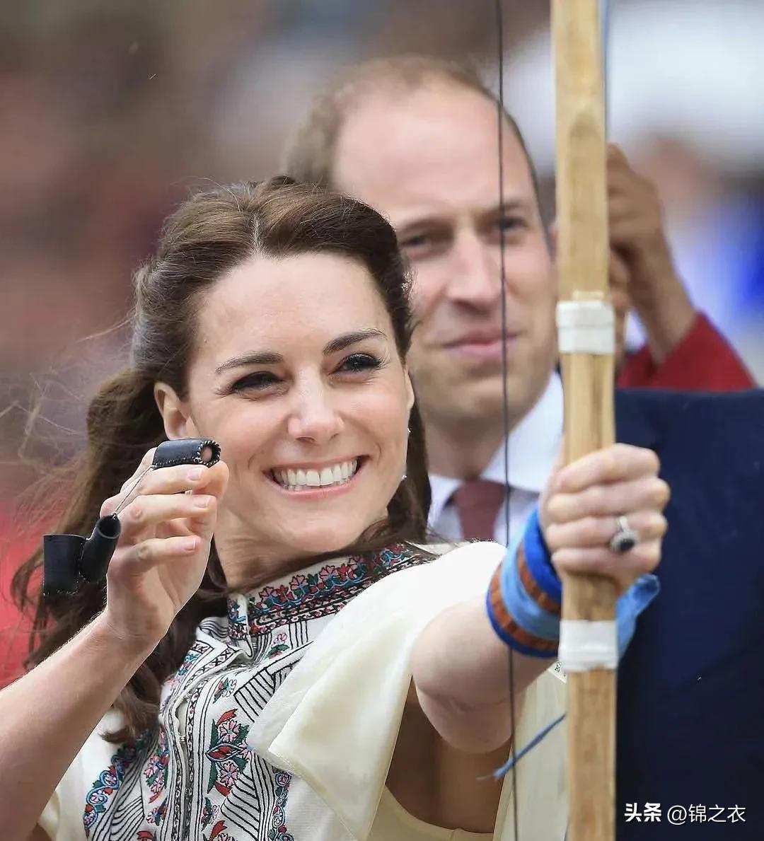 传闻中，凯特家一开始的目标就是让女儿嫁给威廉王子，我觉得怎么可能，因为凯特的目标