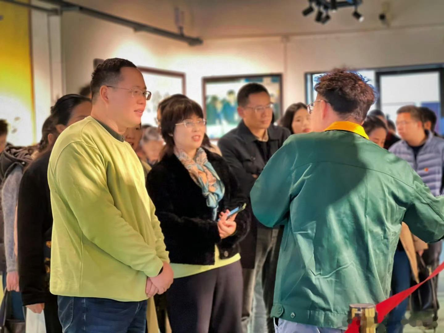 校企双向奔赴赋能台州油文章台州天台校企双向奔赴！浙江经贸职院在康能山茶油设实践基